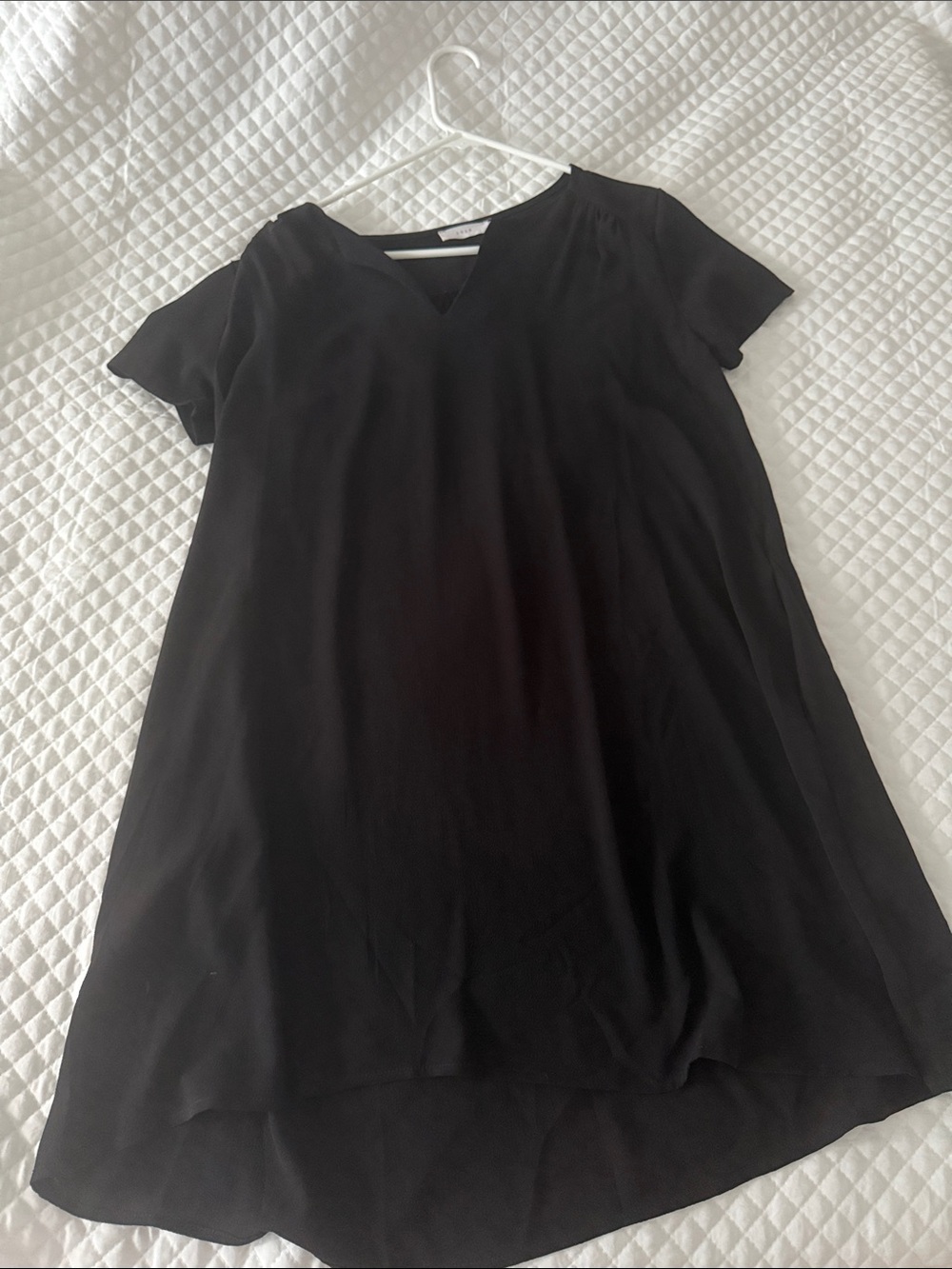 LUSH Women's Black V-Neck Short Sleeve Top